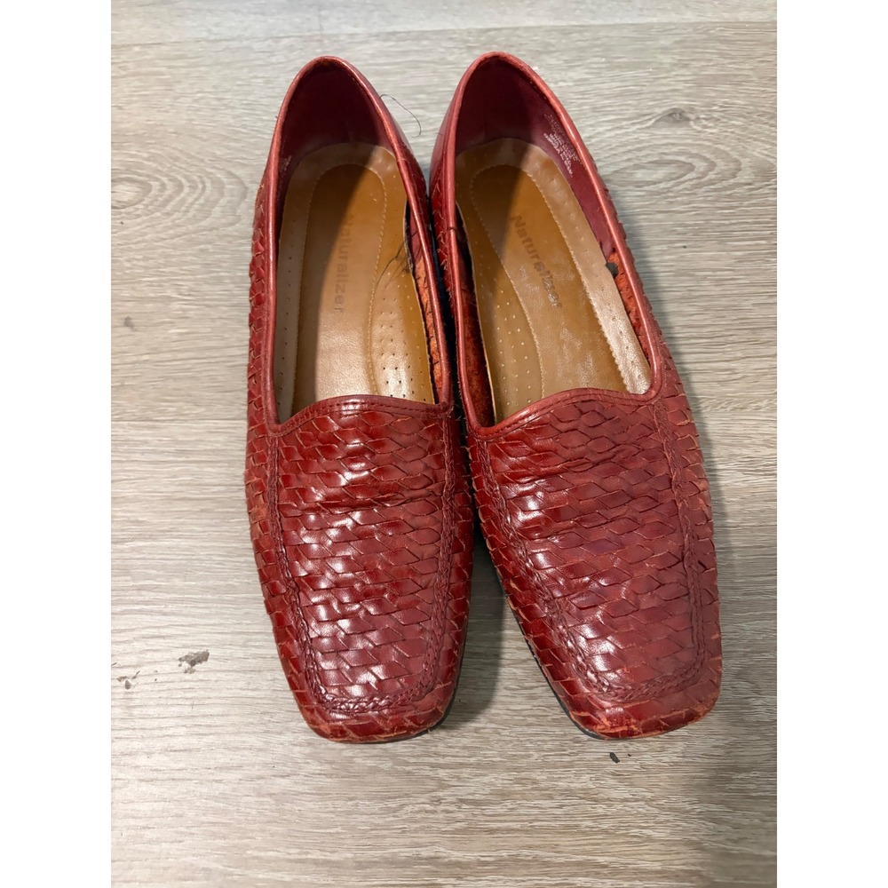 Naturalizer‎ Red Woven Leather LoafersSquare Toe Slip On Flats Brazil Womens 7.5 - Picture 2 of 8